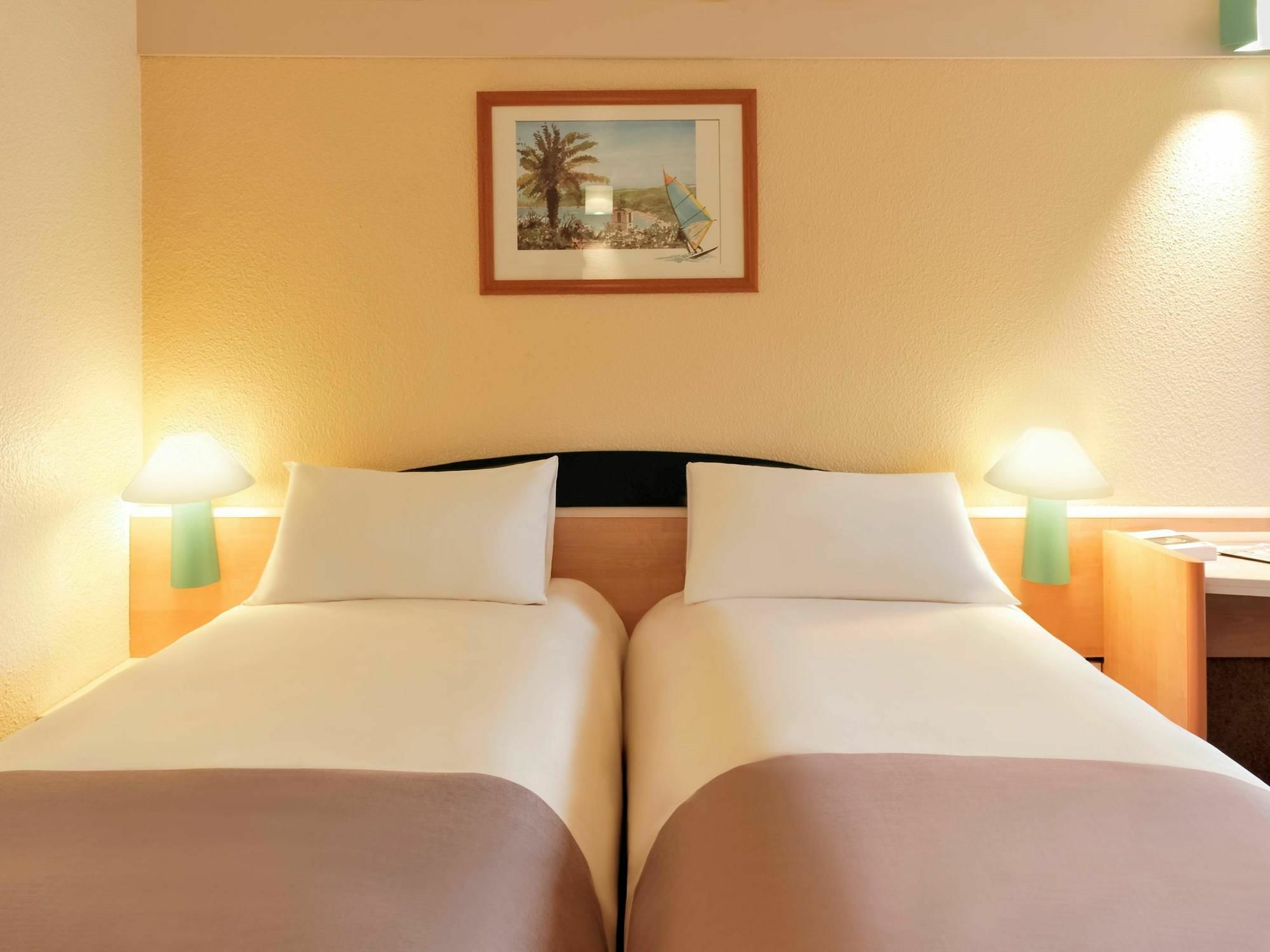 ibis Styles Boulogne sur Mer Centre Cathédrale Exterior foto