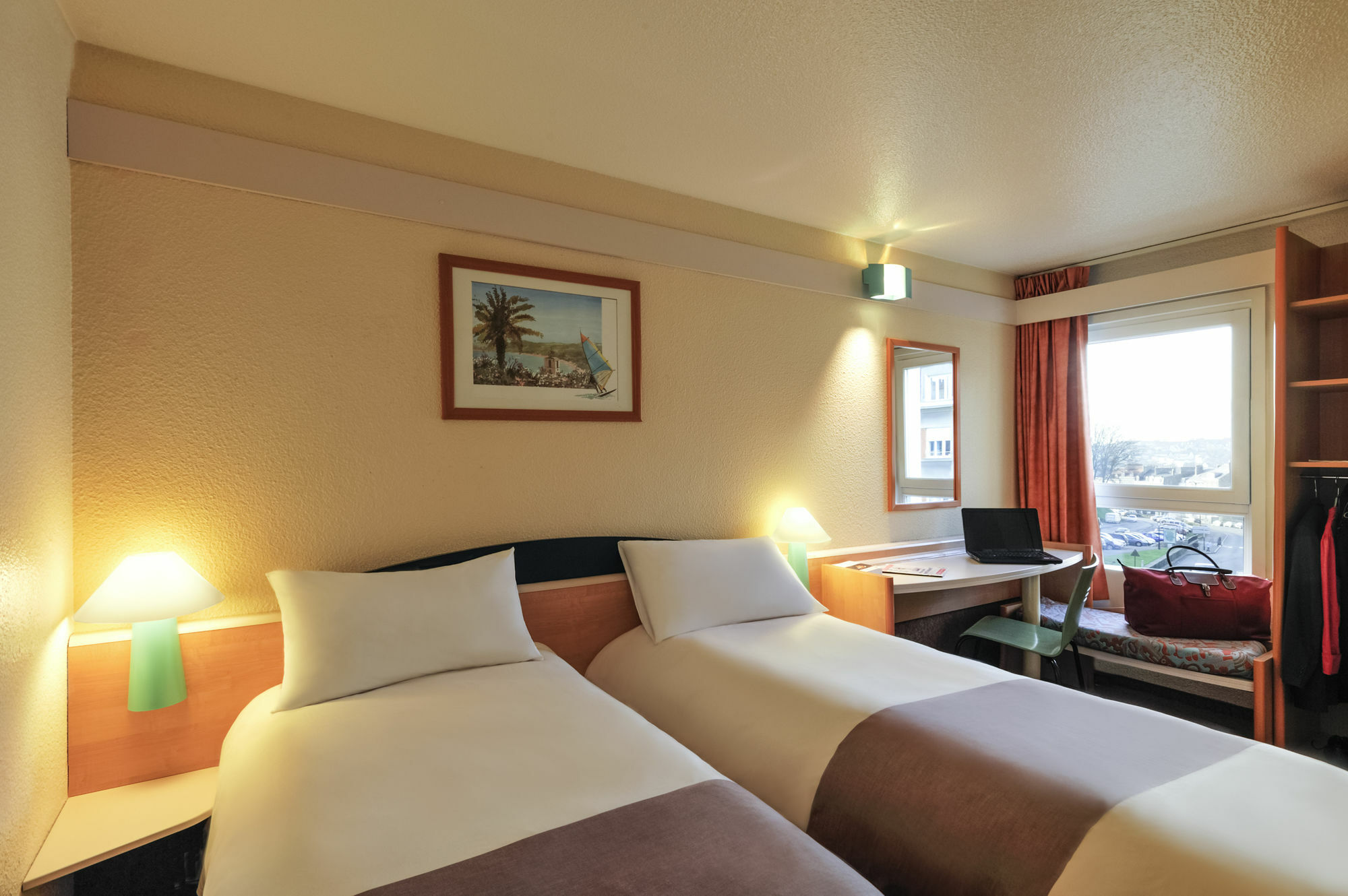ibis Styles Boulogne sur Mer Centre Cathédrale Exterior foto